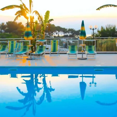 Club Touring Beach Hotel 3*